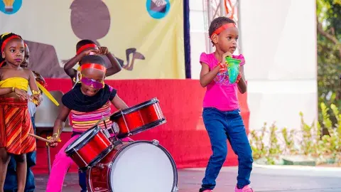 Dot com Era Production 2023 -Middle Class Creative