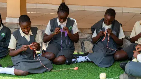 Knitting flowers, P.5